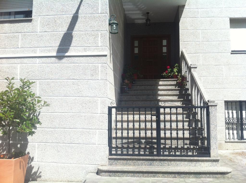 Hostal Meson Do Loyo Portomarín Exterior foto